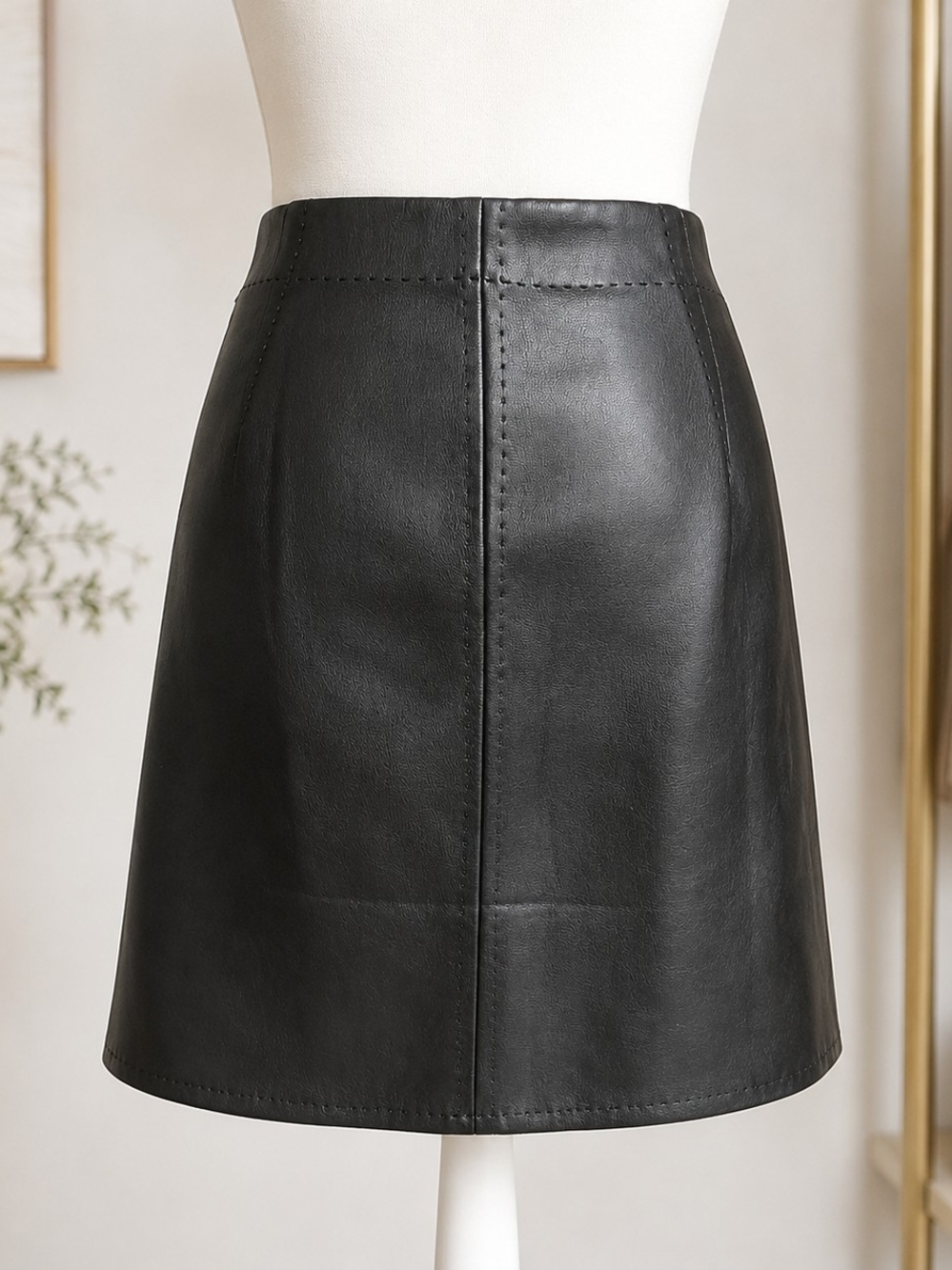 Max Studio Black Faux Leather Mini Skirt with Patch Pockets, NWT - Picture 3 of 6